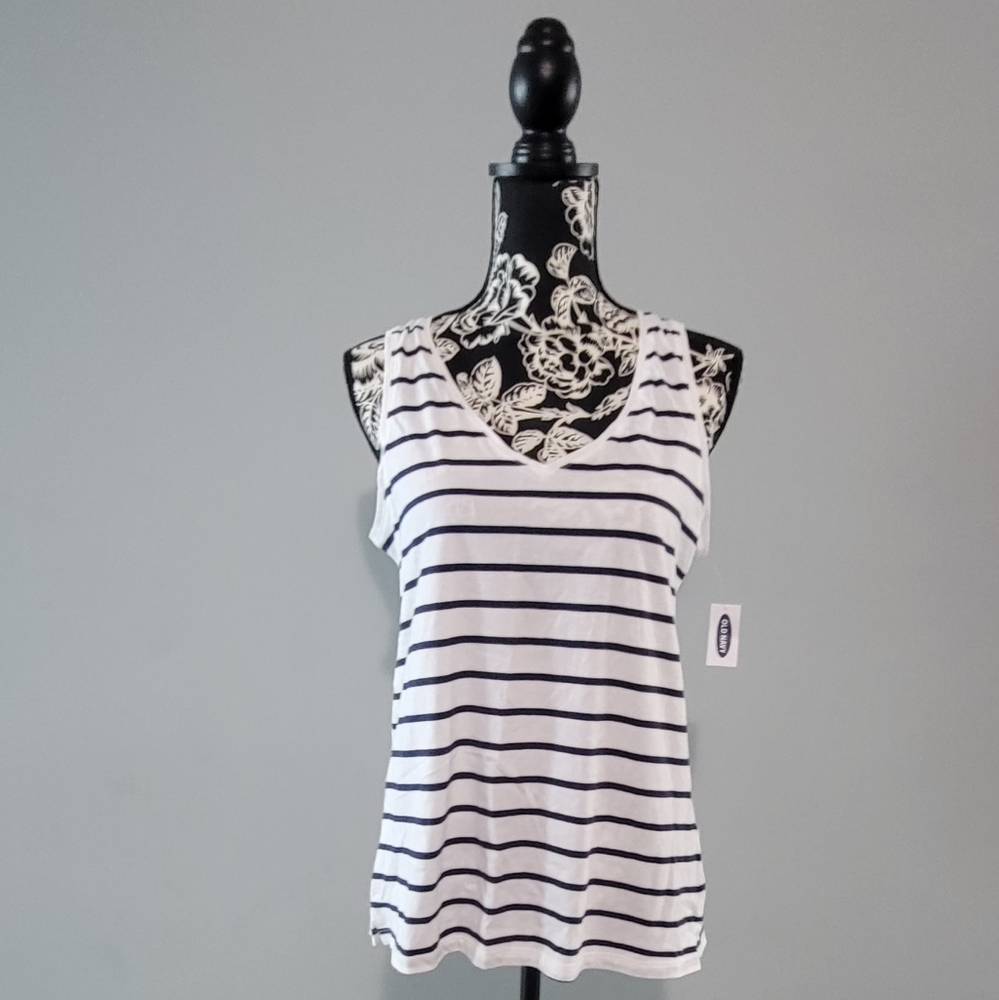 Old Navy Tank top NWT M